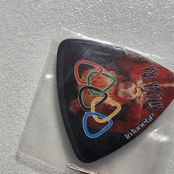 Assorted Guitar Pick Collection - Picture 3 of 11